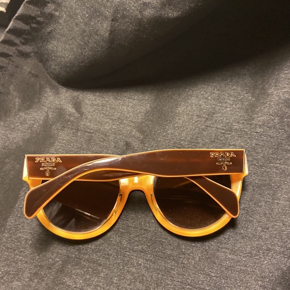 Prada Havana - Picture 5 of 8